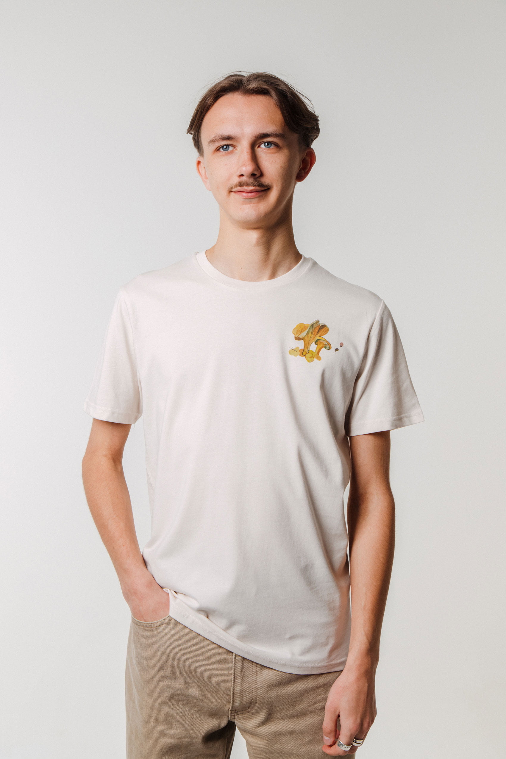M50 x Zane Veldre Organic cotton Unisex T-shirt GAILENES VINTAGE WHITE