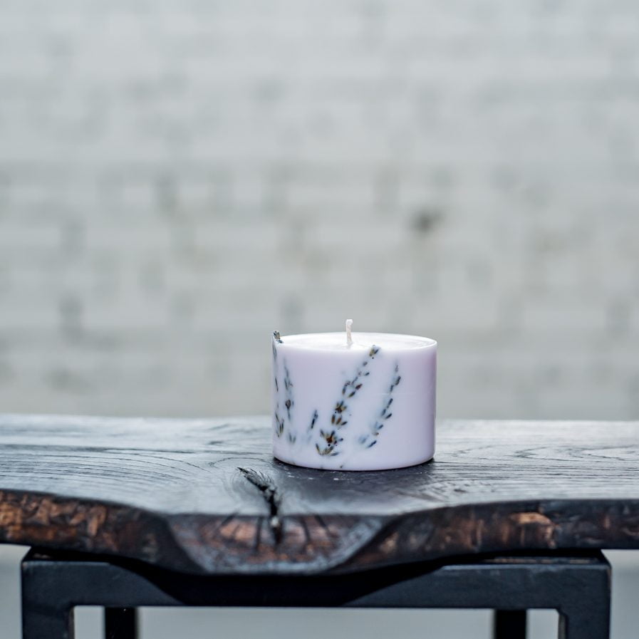 TL Candles Sojas vaska svece ar Lavandas aromātu – Lillā