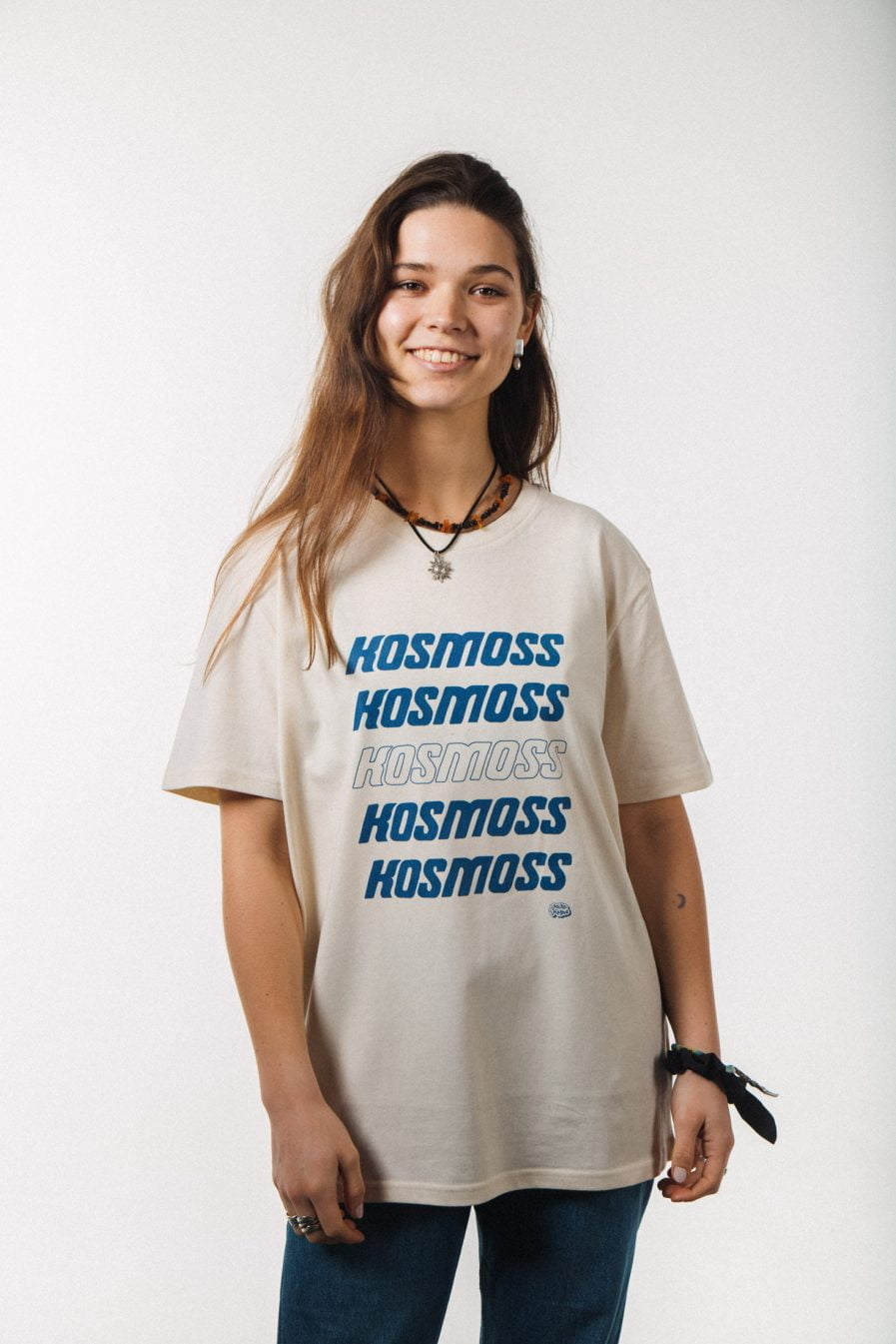 Vaira Vīksne Unisex Organic CVaira Vīksne ORGANISKAS KOKVILNAS T-KREKLS KOSMOSS – ZILSotton T-shirt “Kosmoss/Universe” - navy blue