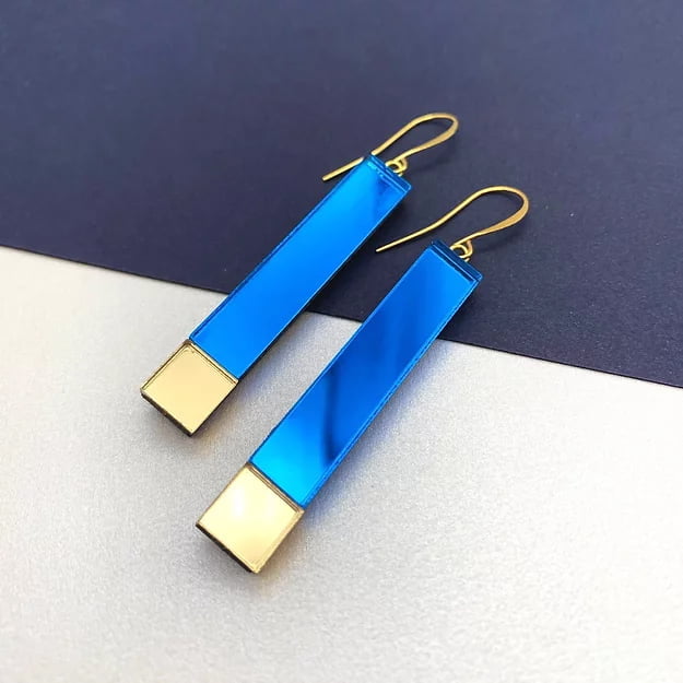 FULLMOON Elegant light blue long earrings