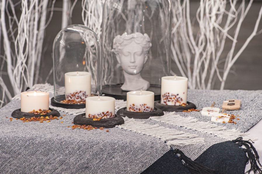 TL Candles AMBER SEA – Sojas vaska svece ar Priedes aromātu