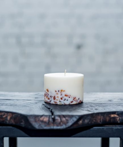 TL Candles AMBER SEA – Sojas vaska svece ar Priedes aromātu