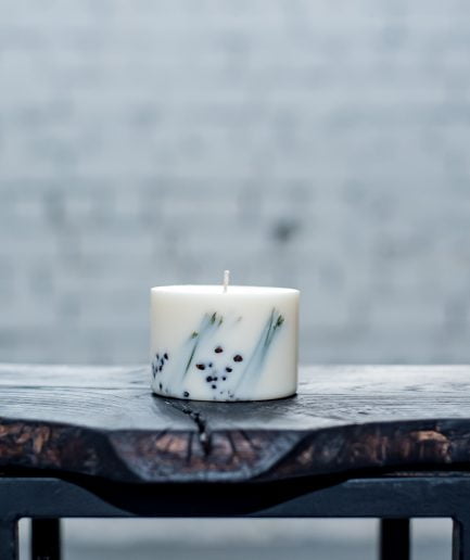 TL Candles Soy wax candle with Juniper scent