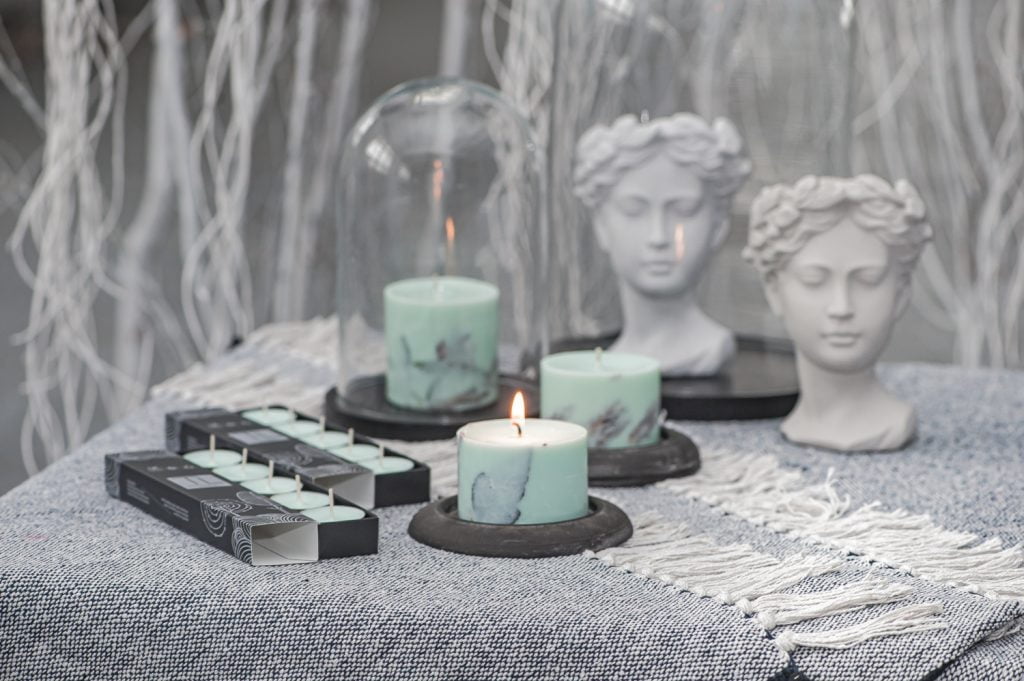 TL Candles Sojas vaska svece ar Priežu Meža aromātu – Zaļa