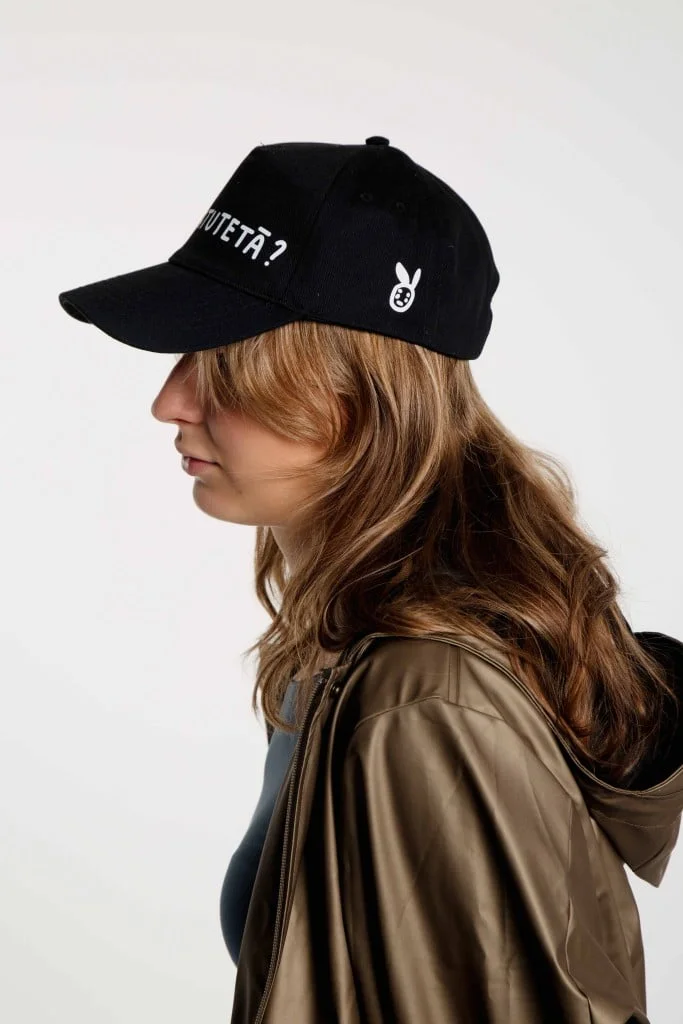 iidziiba 5-panel unisex cap AKOTATUTETĀ?