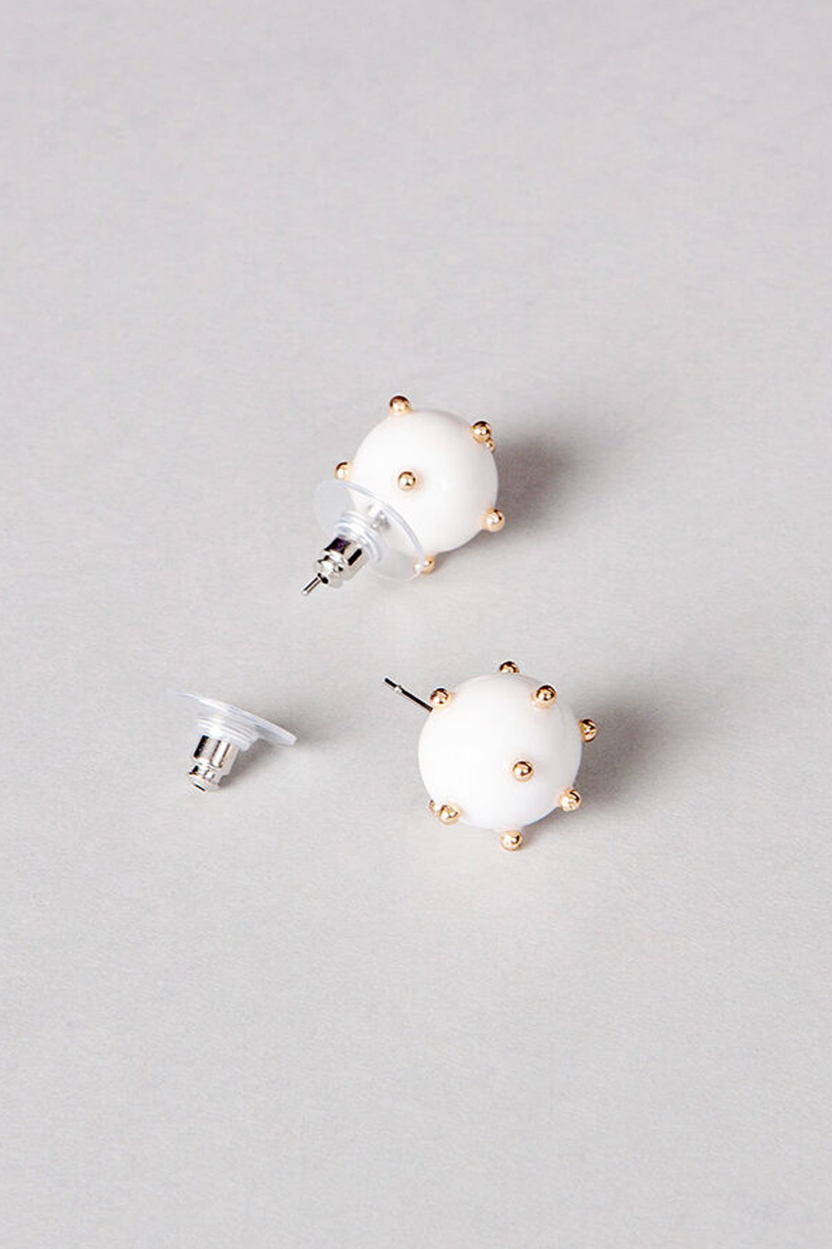 ABE Earrings white ball / gold accents