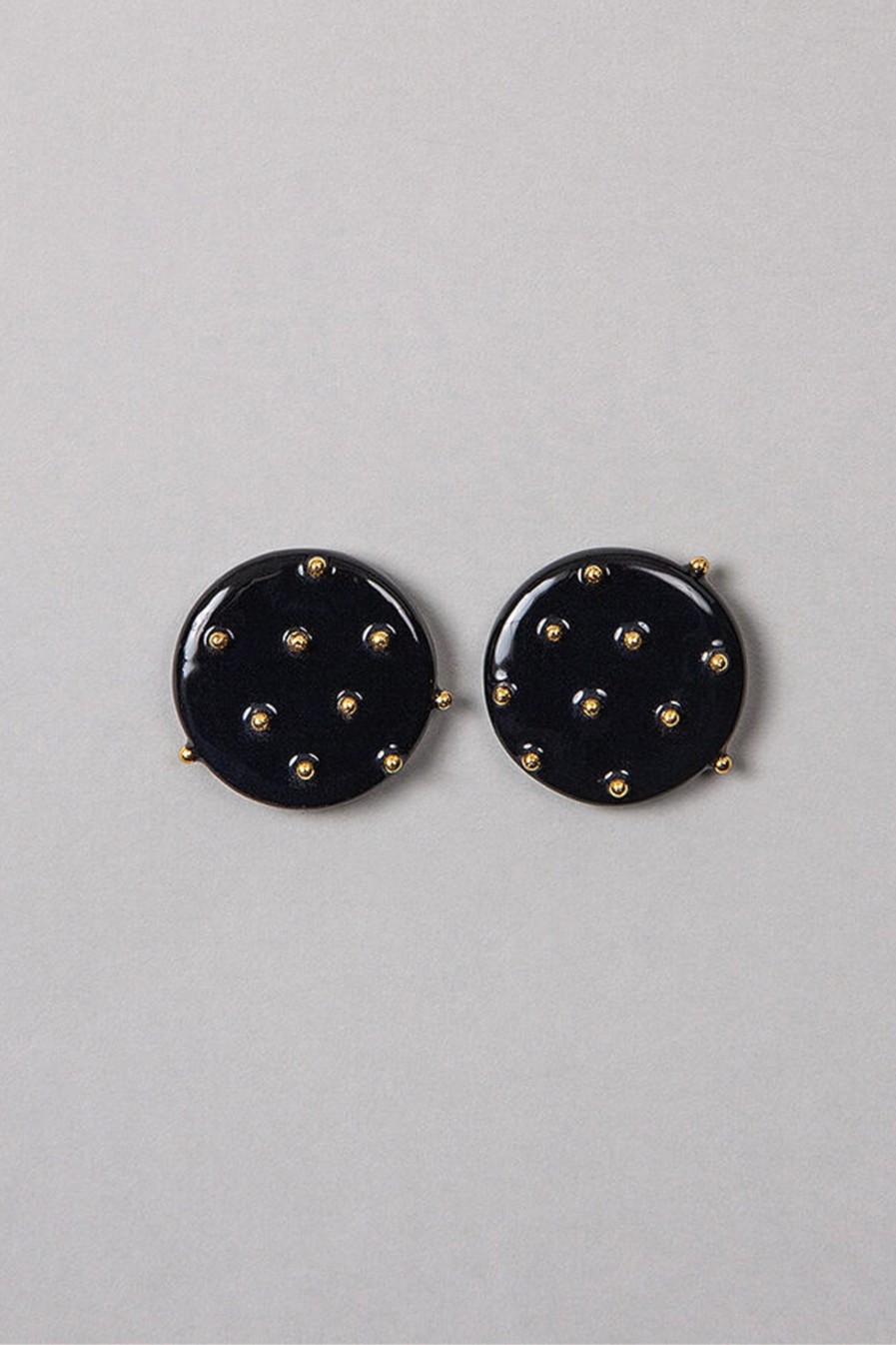 ABE Earrings black circle / gold accents
