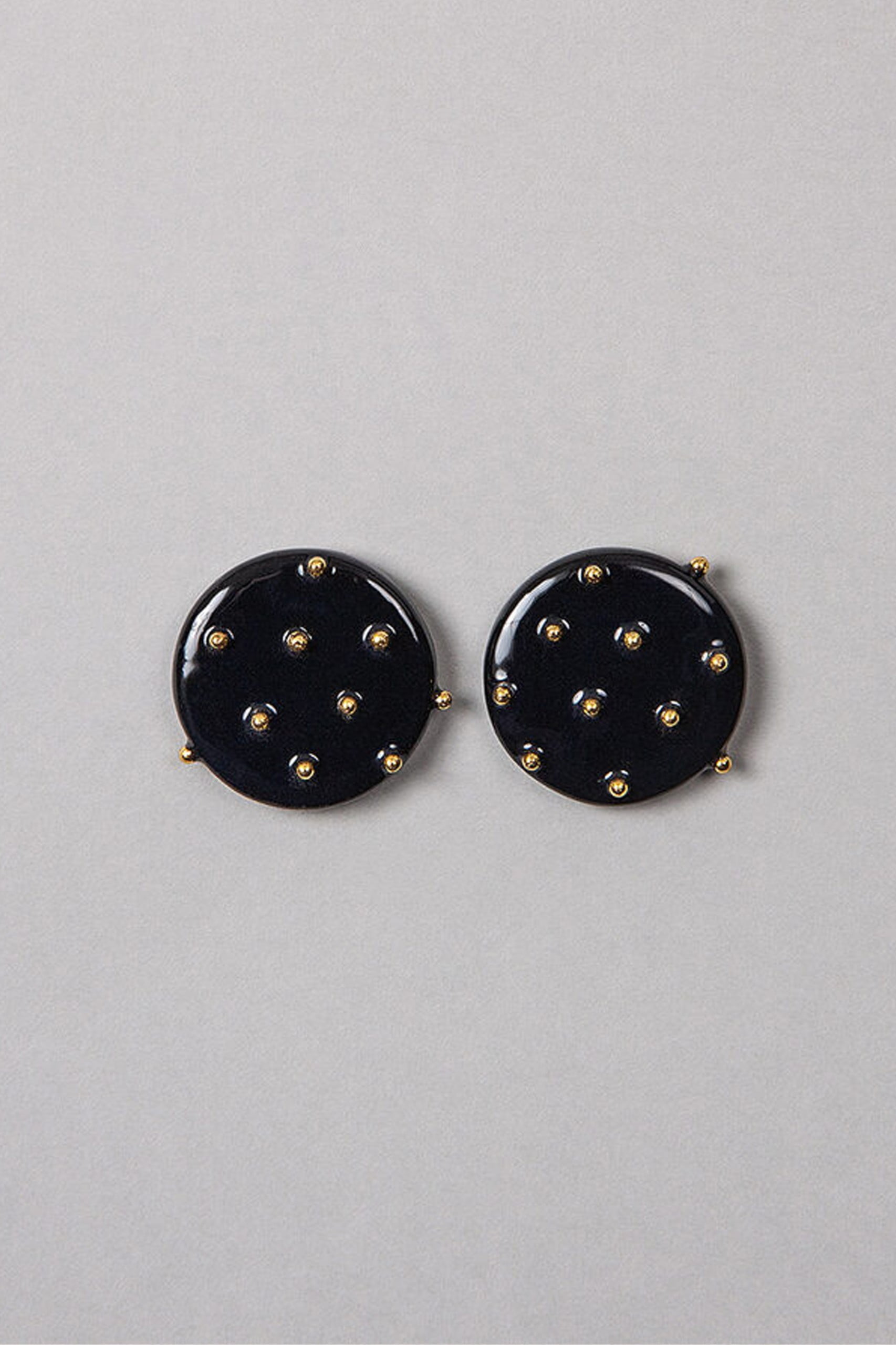 ABE Earrings black circle / gold accents