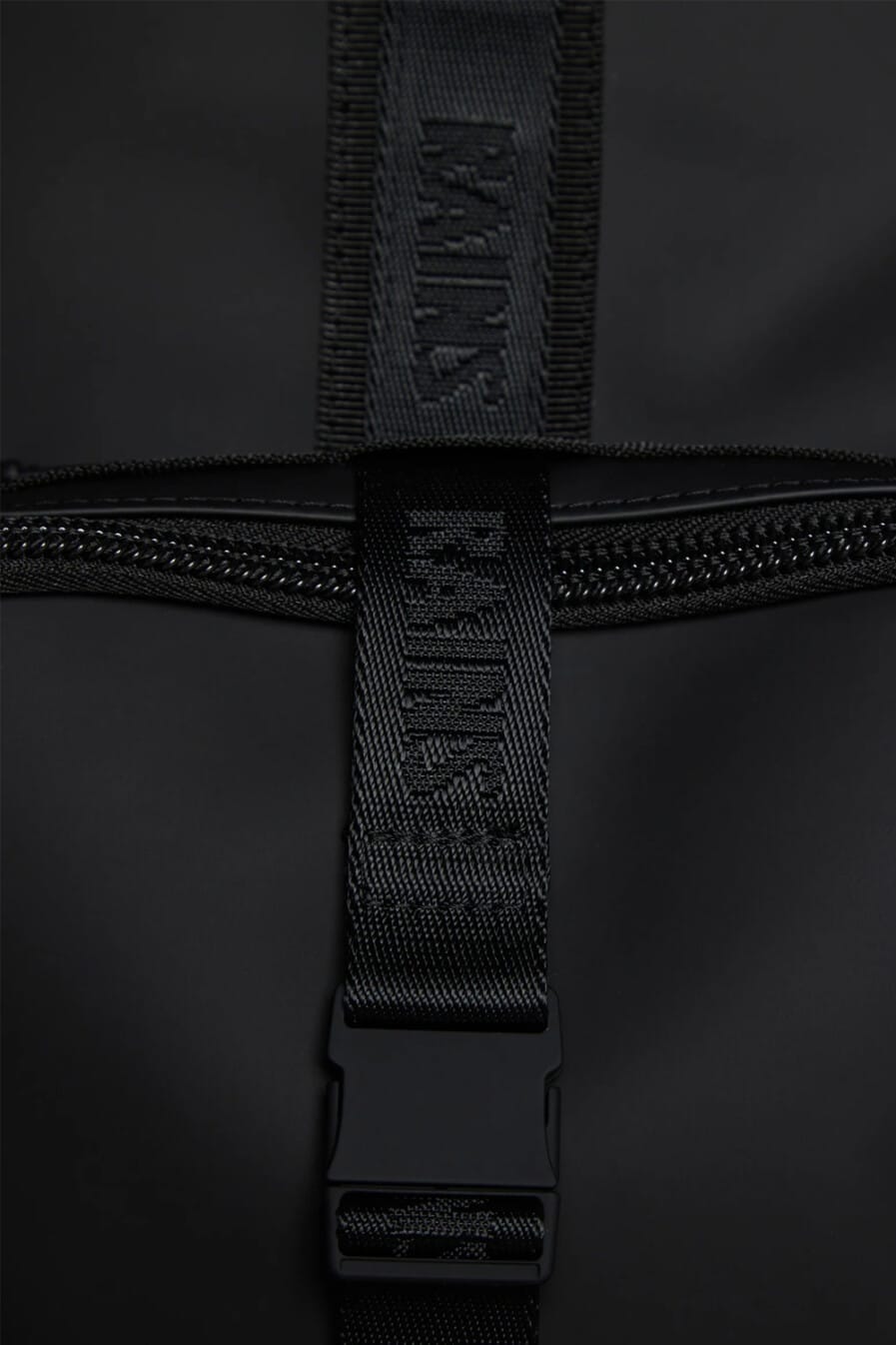 Rains Trail Rucksack | Black