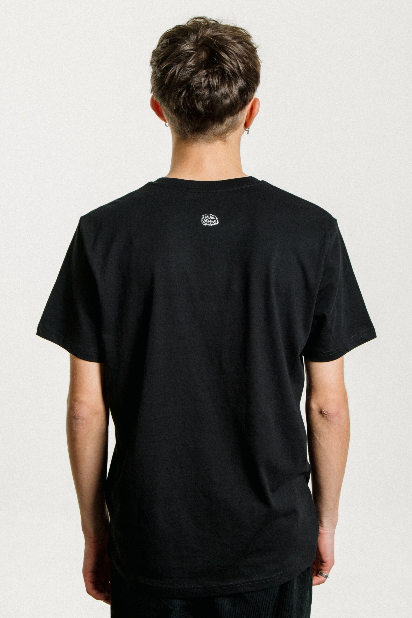 VairaViksne-t-shirt-t-krekls-unisex-black-melns-zigulis-kokvilna-2
