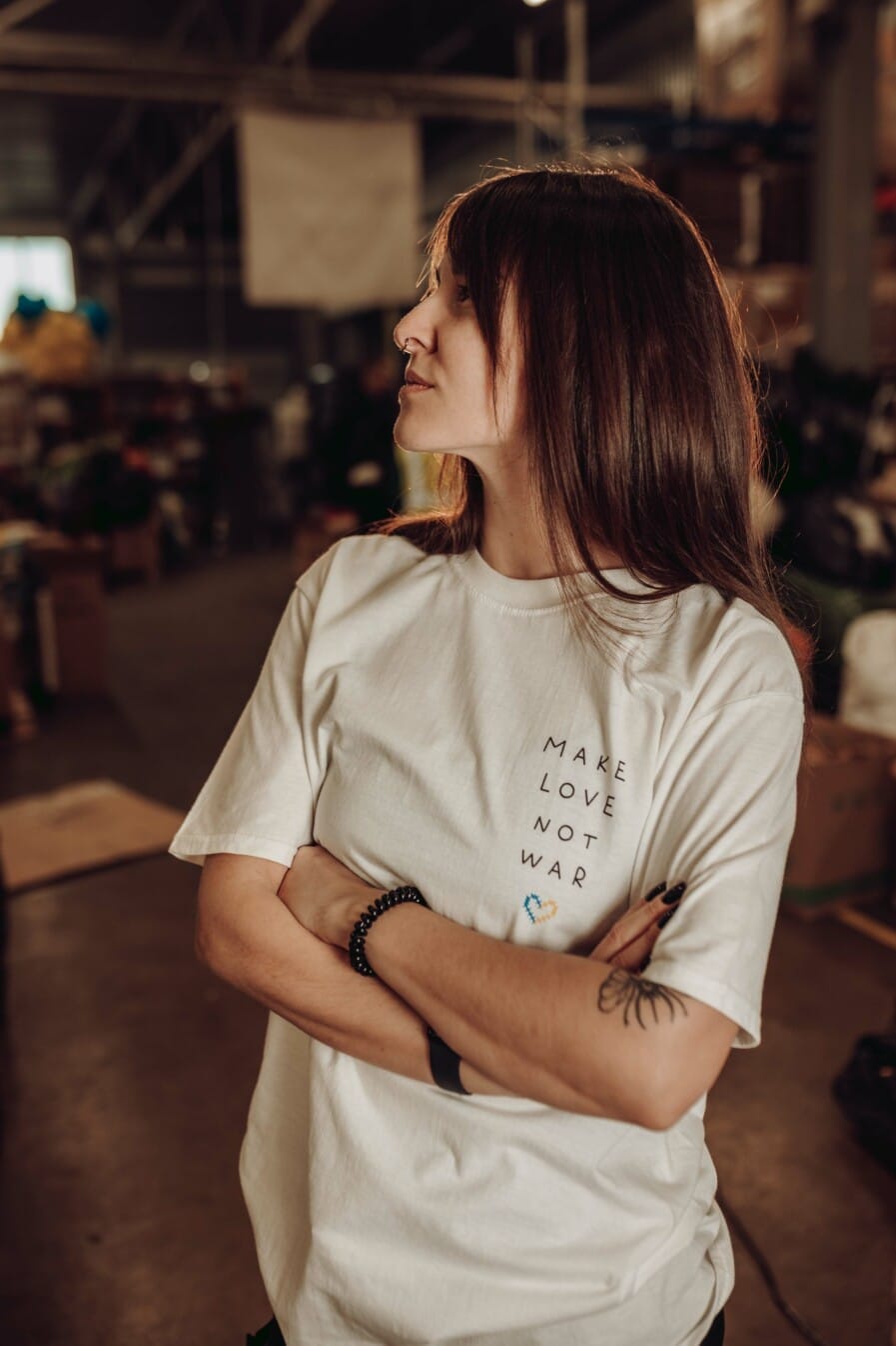TAVI DRAUGI T-shirt “Make love not war” | White