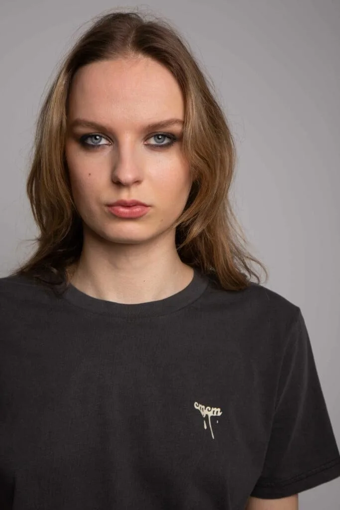 T-shirt "Things Cum & Go"