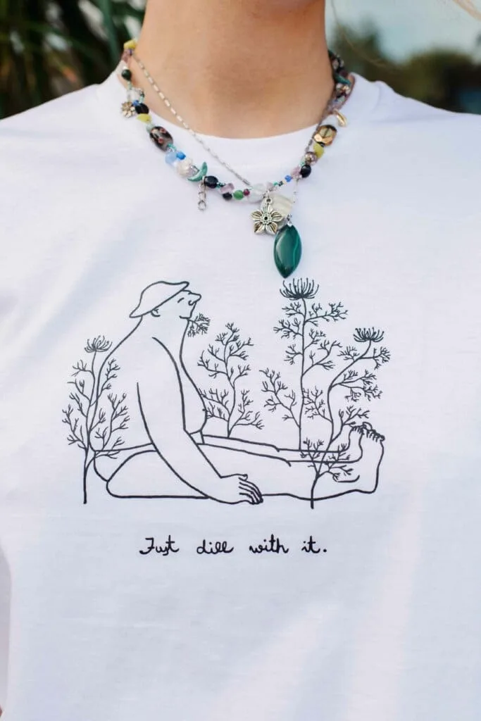 KRISTA BITMETE Unisex T Krekls “Just Dill With It” | Balts