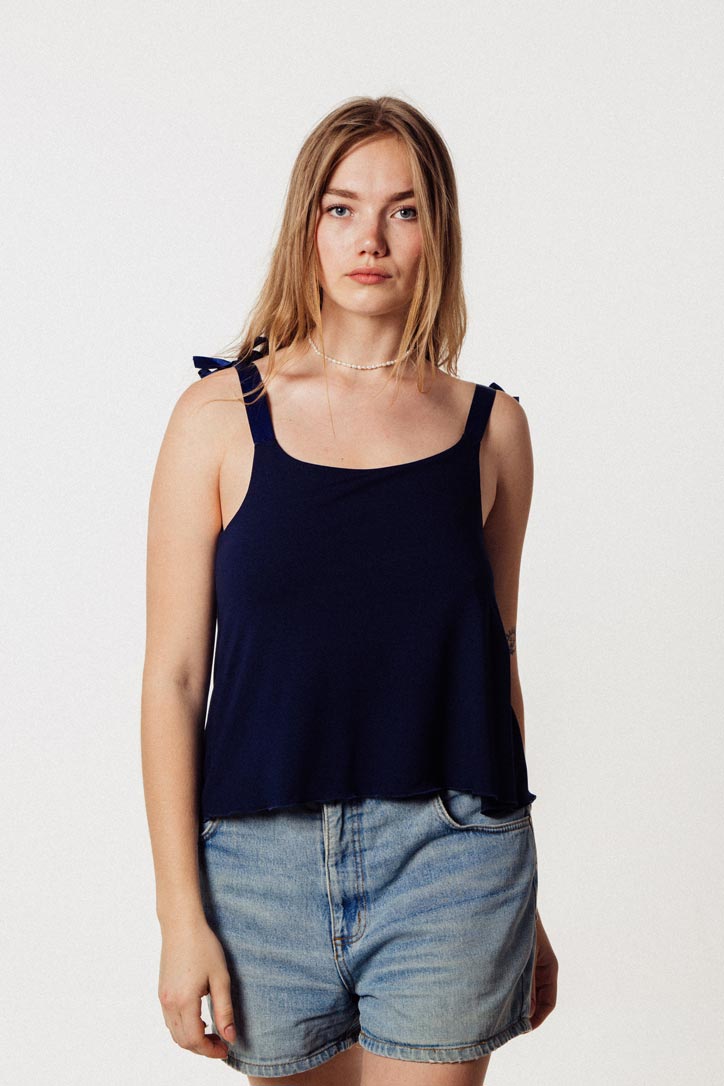 M50 Summer top with tie bows | Navy