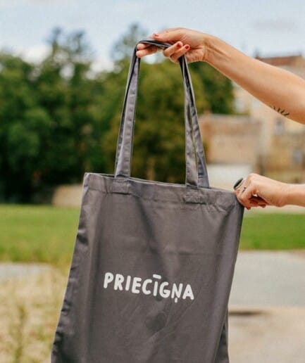 iidziiba Tote Bag PRIECĪGŅA
