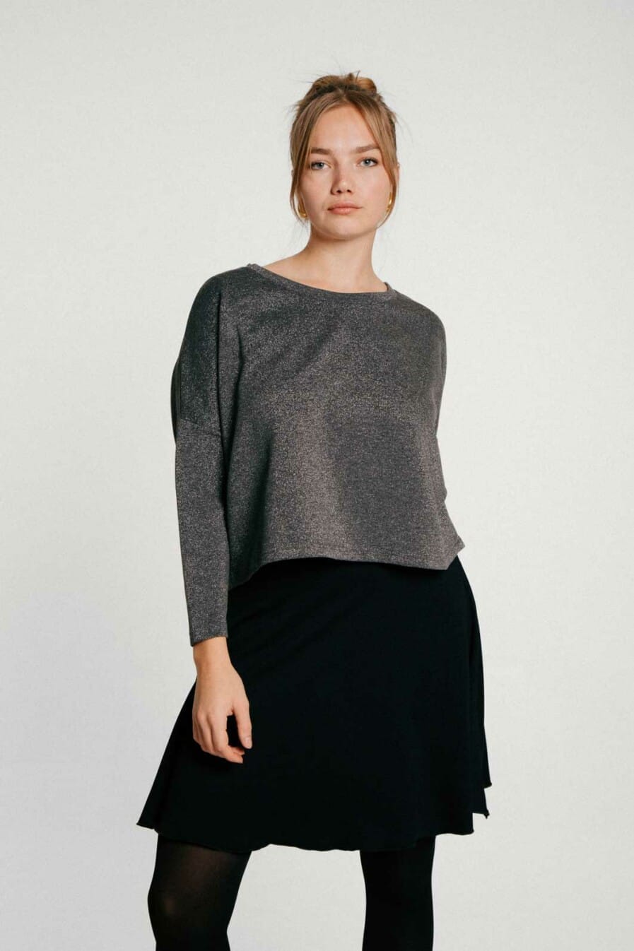 M50 Loose Shiny Crop Top Sweater | Grey