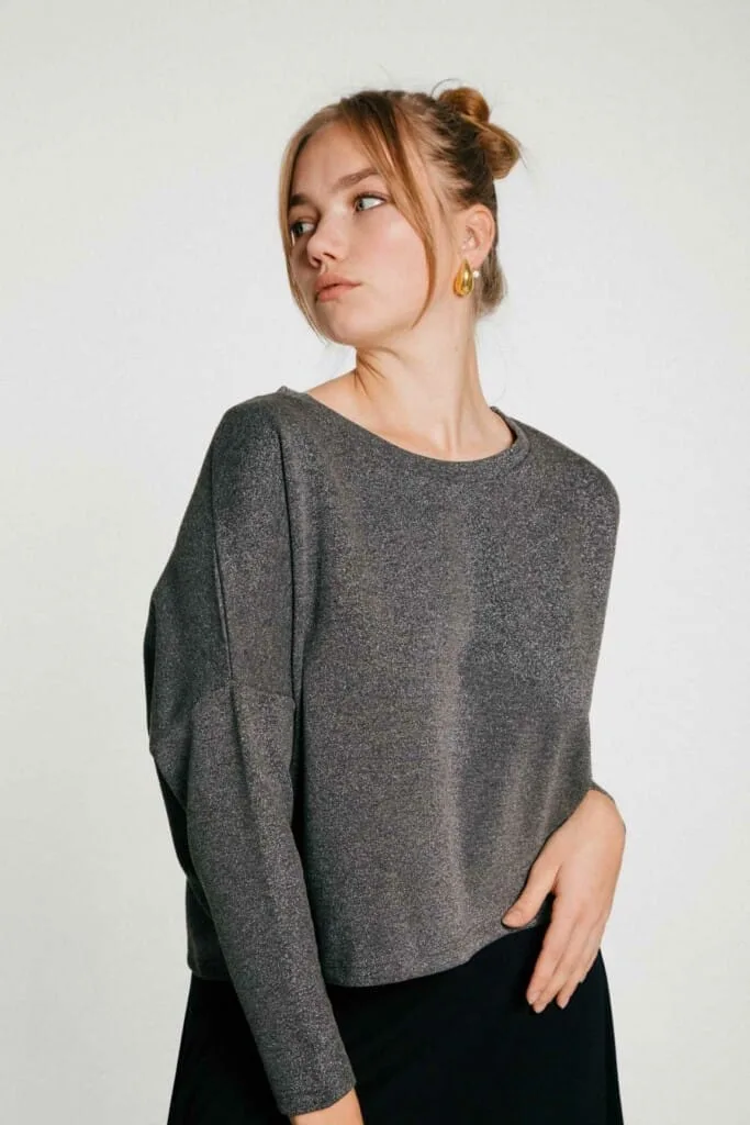 M50 Loose Shiny Crop Top Sweater | Grey