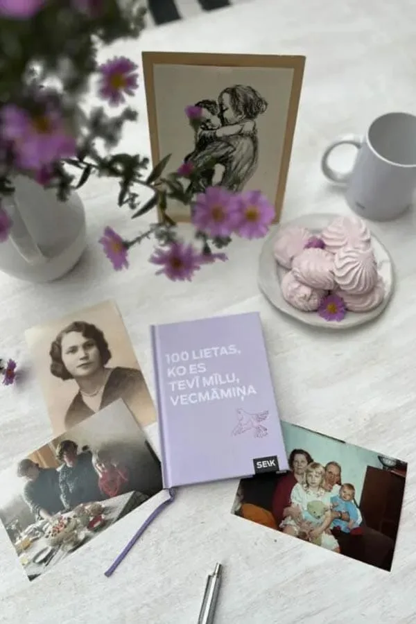 SEIK - pašu aizpildāma dāvanu grāmata "100 lietas, ko es tevī mīlu, vecmāmiņa"