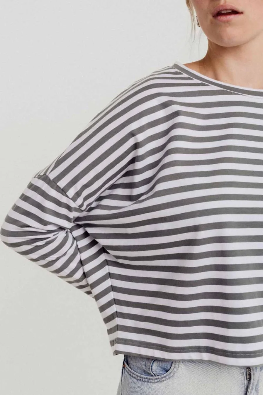 M50 Brīva Piegriezuma Tops | haki strīpas