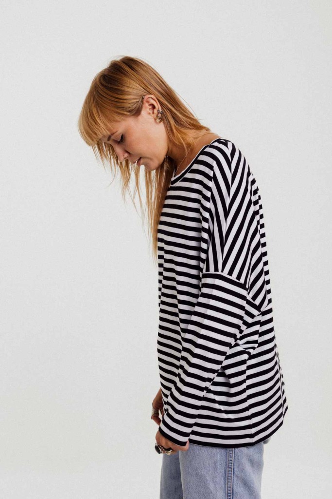 M50 Loose Cut Sweater | Black stripes