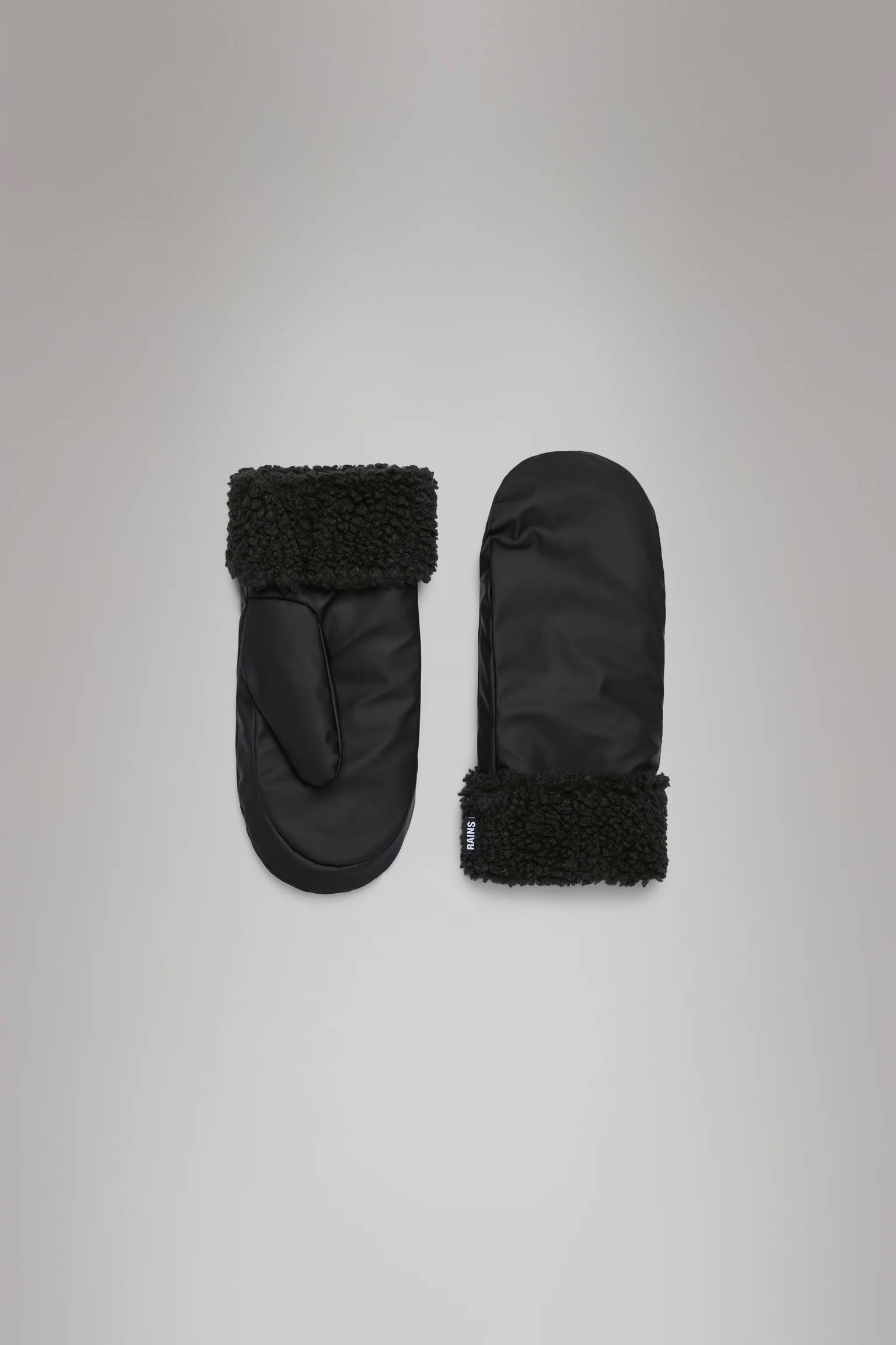 RAINS Puffer Fleece Mittens | Black