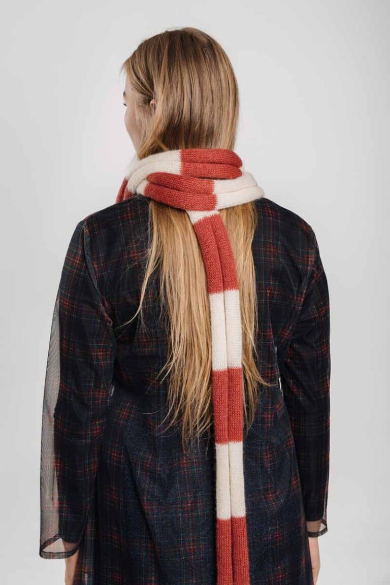 BOA scarf Molo (red+white)