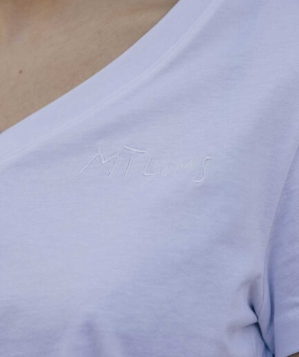 M50 Organic Cotton Women's V-neck T-shirt MĪĻUMS | White