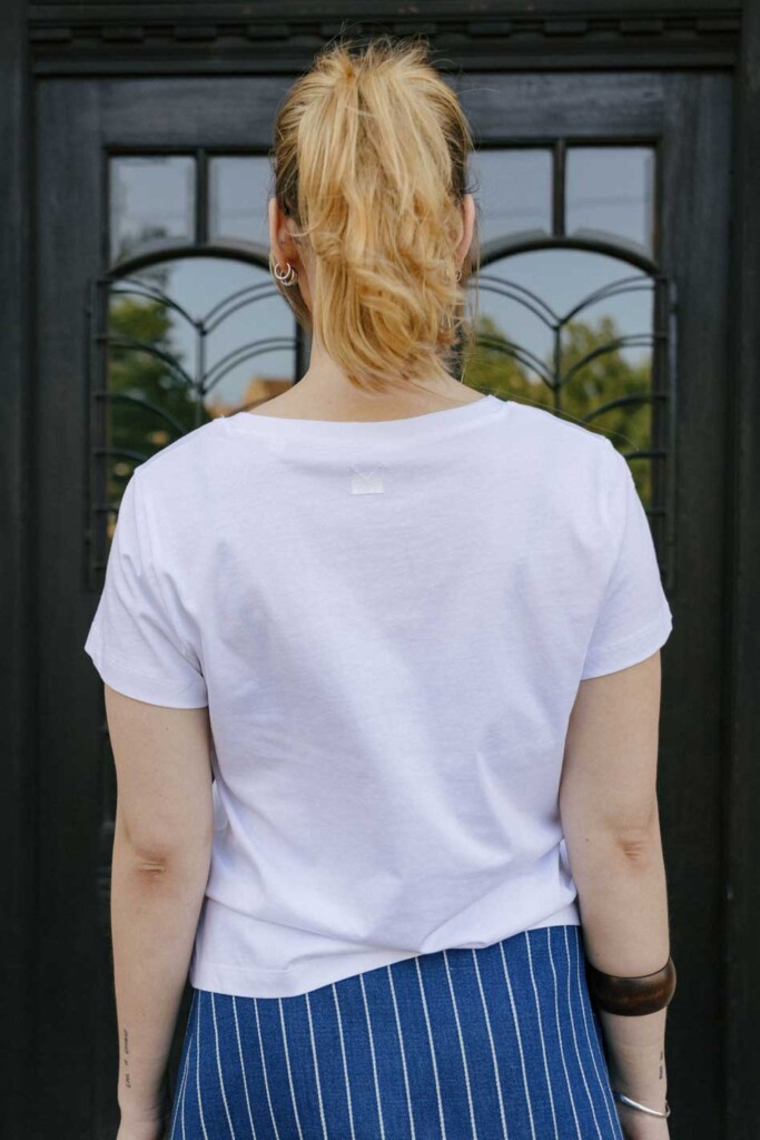 M50 Organic Cotton Women's V-neck T-shirt MĪĻUMS | White
