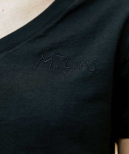 M50 Organic Cotton Women's V-neck T-shirt MĪĻUMS | Black