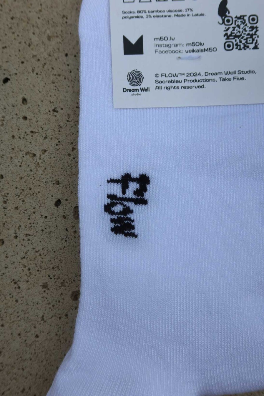 FLOW Socks – official merch for the film | White