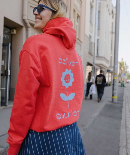 Vaira Vīksne Unisex Orgaiskas Kokvilnas Džemperis “Dzīvot skaisti”