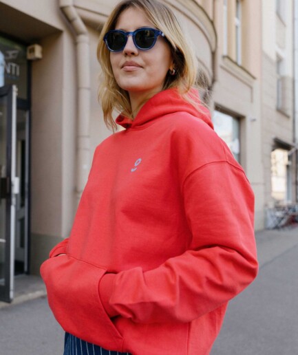 Vaira Vīksne Unisex Orgaiskas Kokvilnas Džemperis “Dzīvot skaisti”