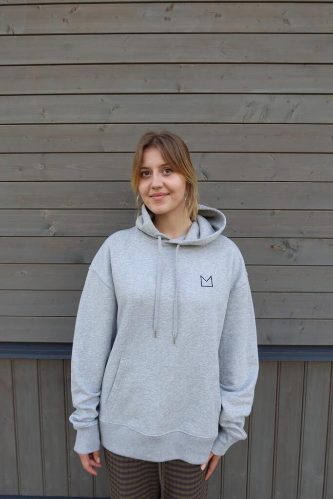 M50 Unisex Džemperis ar kapuci | no signal | Pelēks