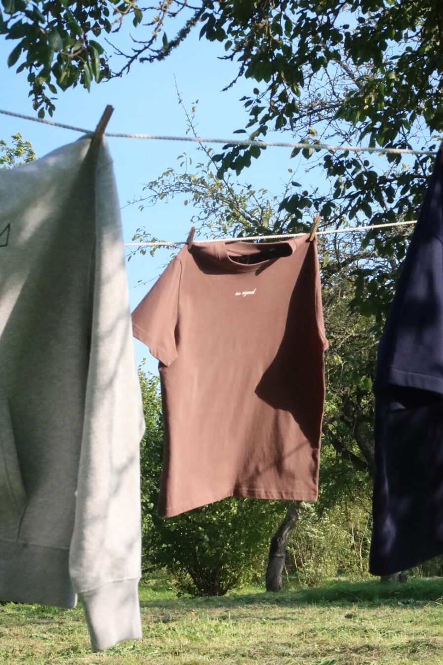 M50 Unisex Organic Cotton T-shirt | no signal | Mocha