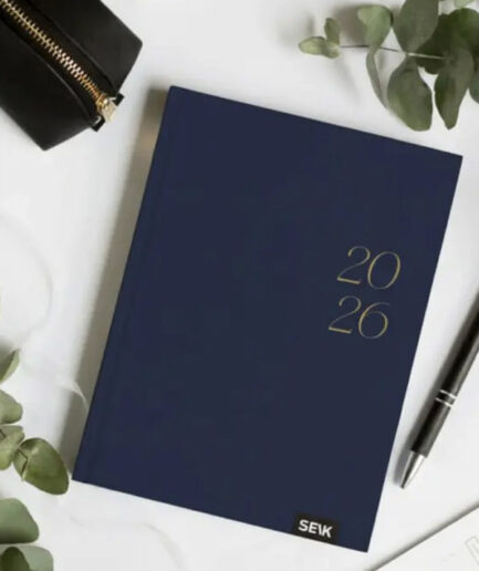 Laimīgais Kalendārs – plānotājs | Tumši zils 2026