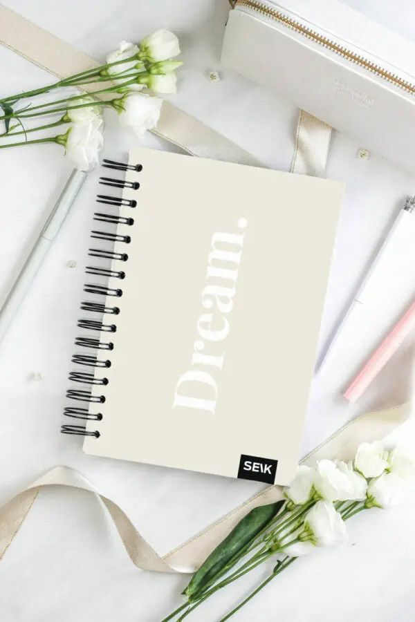 Laimīgais Kalendārs – plānotājs spirāļu | Dream 2026