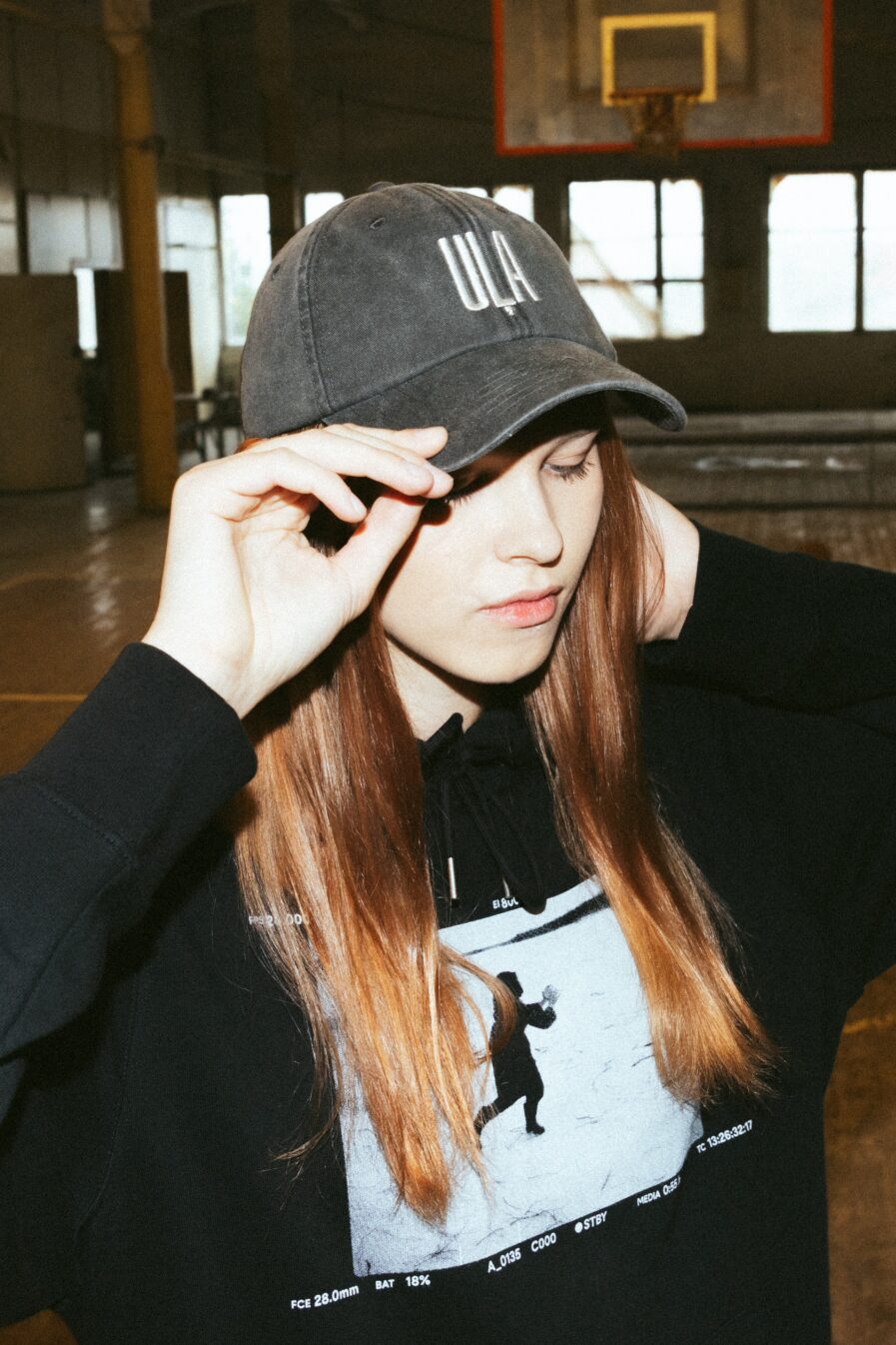 Ula-unisex-hoodie-black-melns-m50 (38)