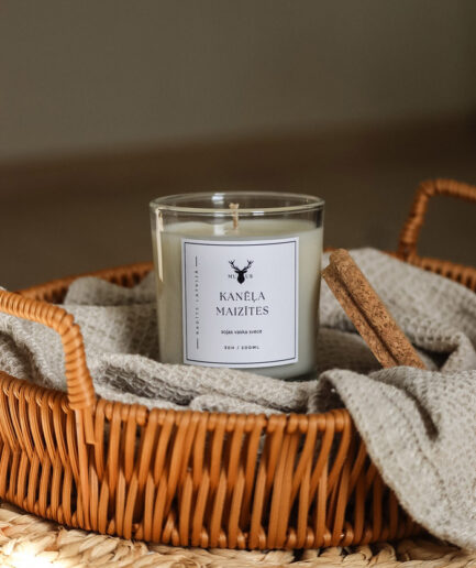 Muus Soy Wax Candle | Cinnamon Rolls