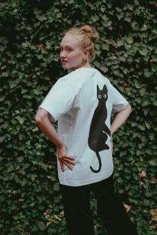 Flow - an animated film Cat T-Shirt